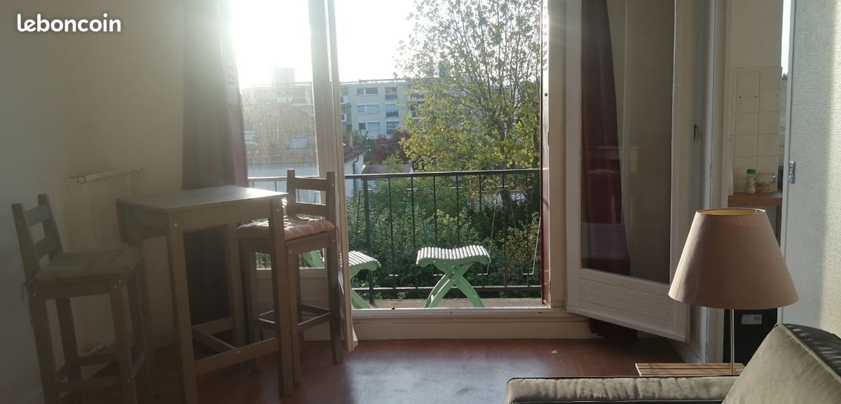 Appartement 1 pièce 29 m² · à Saint-Maur-des-Fossés · 28,5 m² · 198 000 €