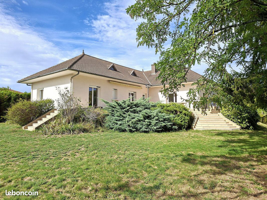 Maison 5 pièces 153 m² · à Dagneux · 153 m² · 475 000 €