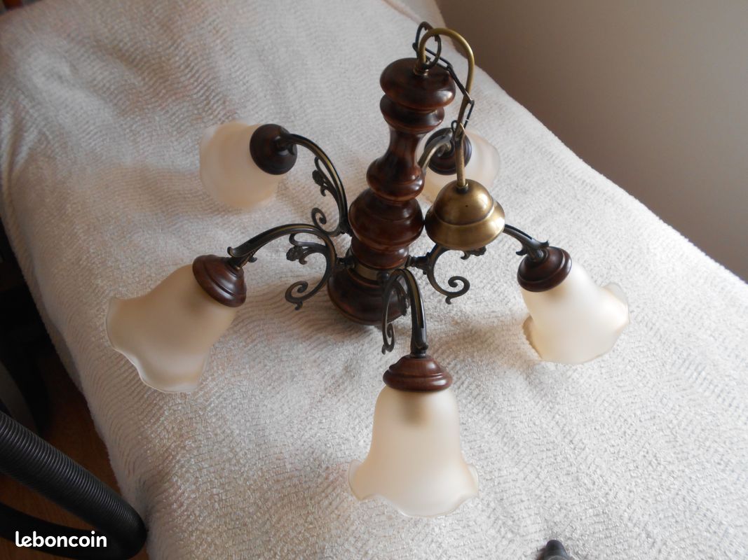 Lampe Vintage En Moyeu De Roue De Charrette - Luminaire Industriel Unique 2 Ampoules