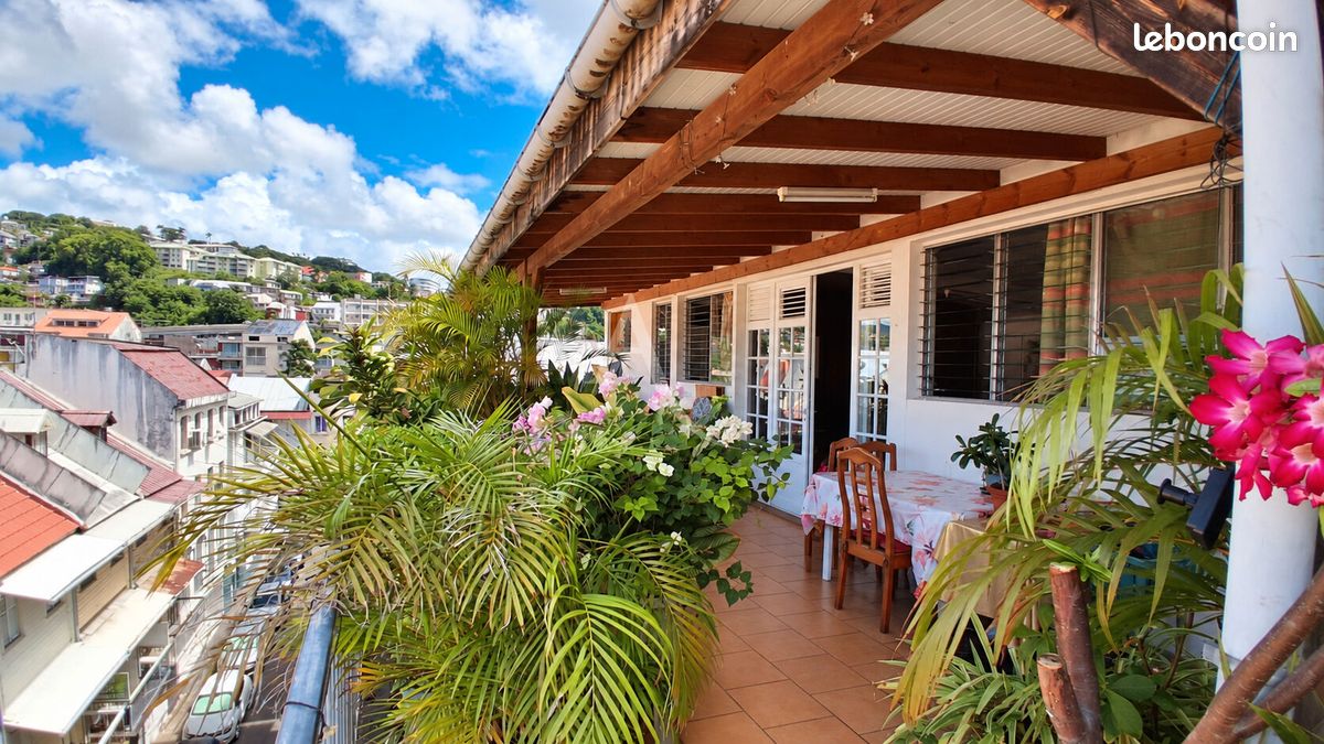 Immeuble 19 pièces 742 m² · à Fort-de-France · 742 m² · 650 000 €