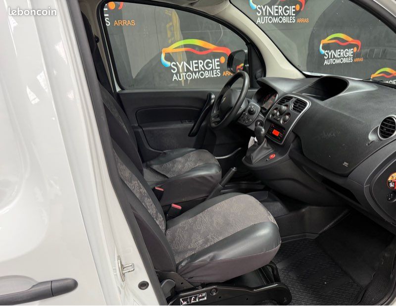 Kangoo z.e. Electrique 24.126 km 8.325 ht (9.990 ttc) (image 4)