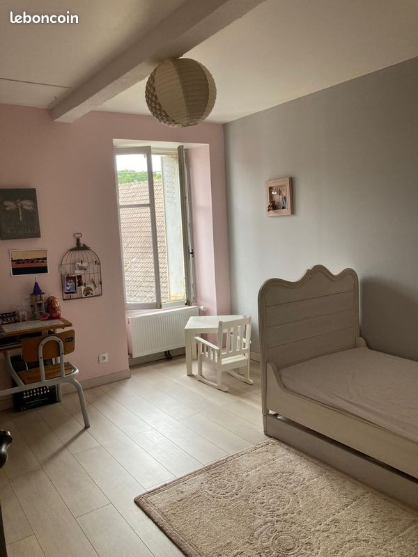 Chambre dans maison de campagne partagée (image 2)