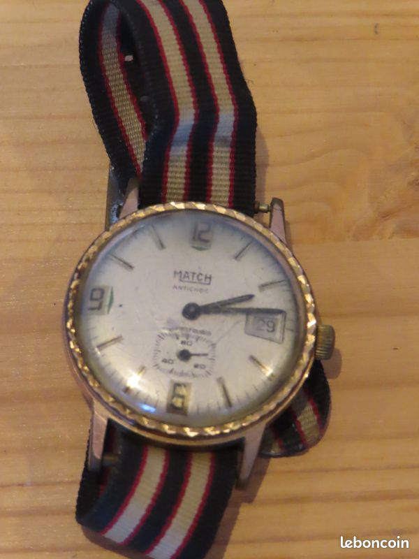 Montre à Gousset Ancienne Blason Ancre 17 Rubis - Années 1960 - Modèle Antichoc - Occasion
