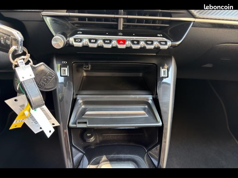 Peugeot 208 1.2 Hybrid 110ch Allure e-DCS6 (image 28)