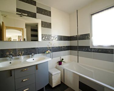 Maison 725 000 € - 150 m²