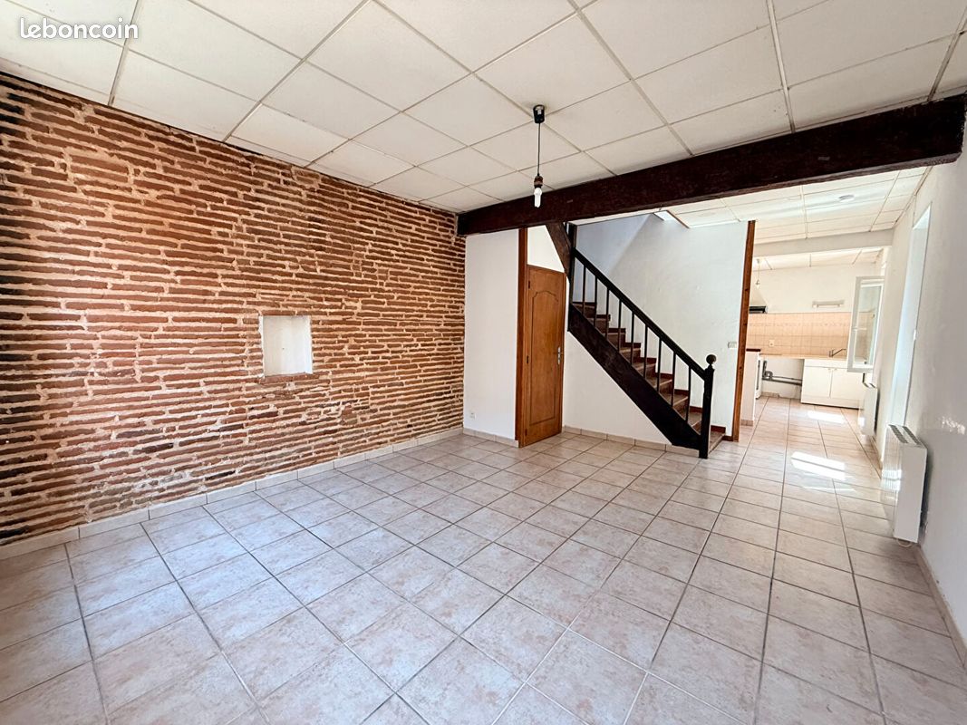 Appartement 2 pièces 76 m² · à Saint-Sulpice-la-Pointe · 76 m² · 120 000 €