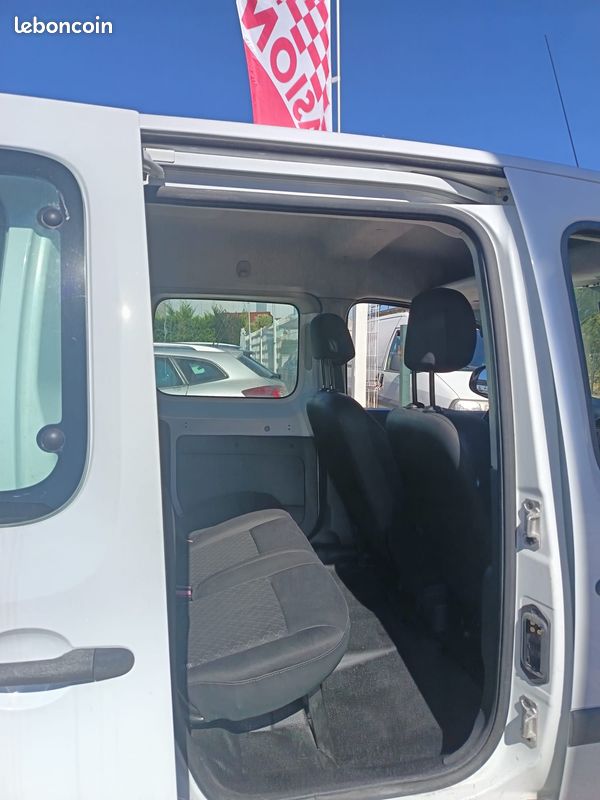 Renault Kangoo ZE ELECTRIC Maxi double cabine TVA récupérable 5 places Batterie neuve 22kw achat intégral garantie possible 6 mois reprise visite possible 7/7 (image 6)