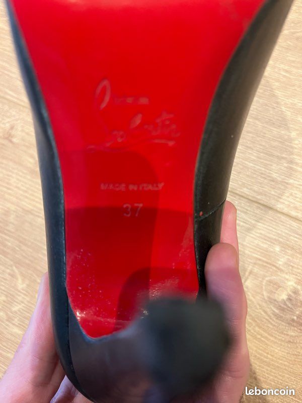 Escarpins Louboutin (image 4)
