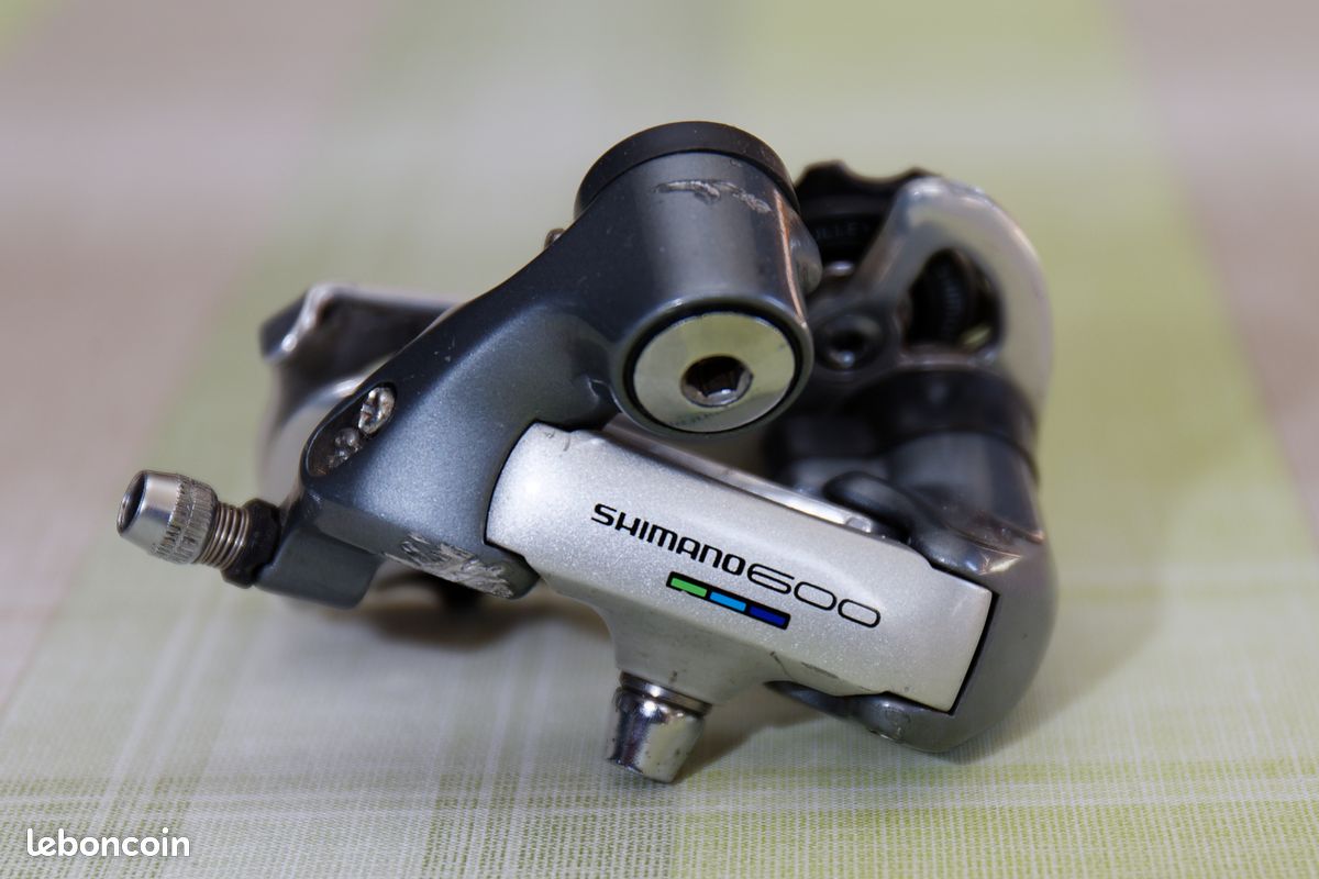 Dérailleur arrière NOS Shimano RD-6207, 600EX – Atelier Olympia
