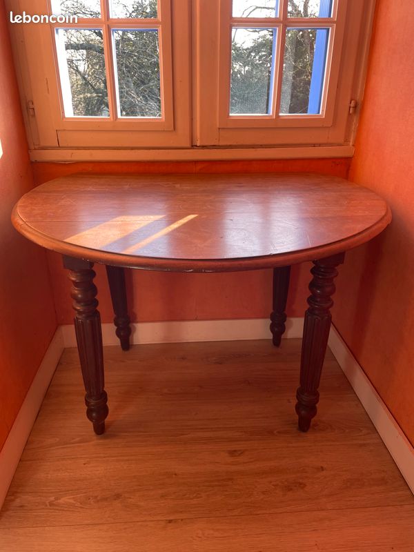 Table ronde à abattants – Style Louis-Philippe – Noyer/Merisier – XIXe siècle (image 1)