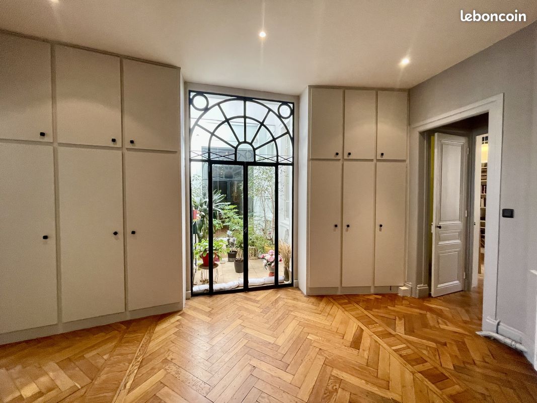 Appartement 5 pièces 176 m² · à Saint-Étienne · 176 m² · 279 000 €