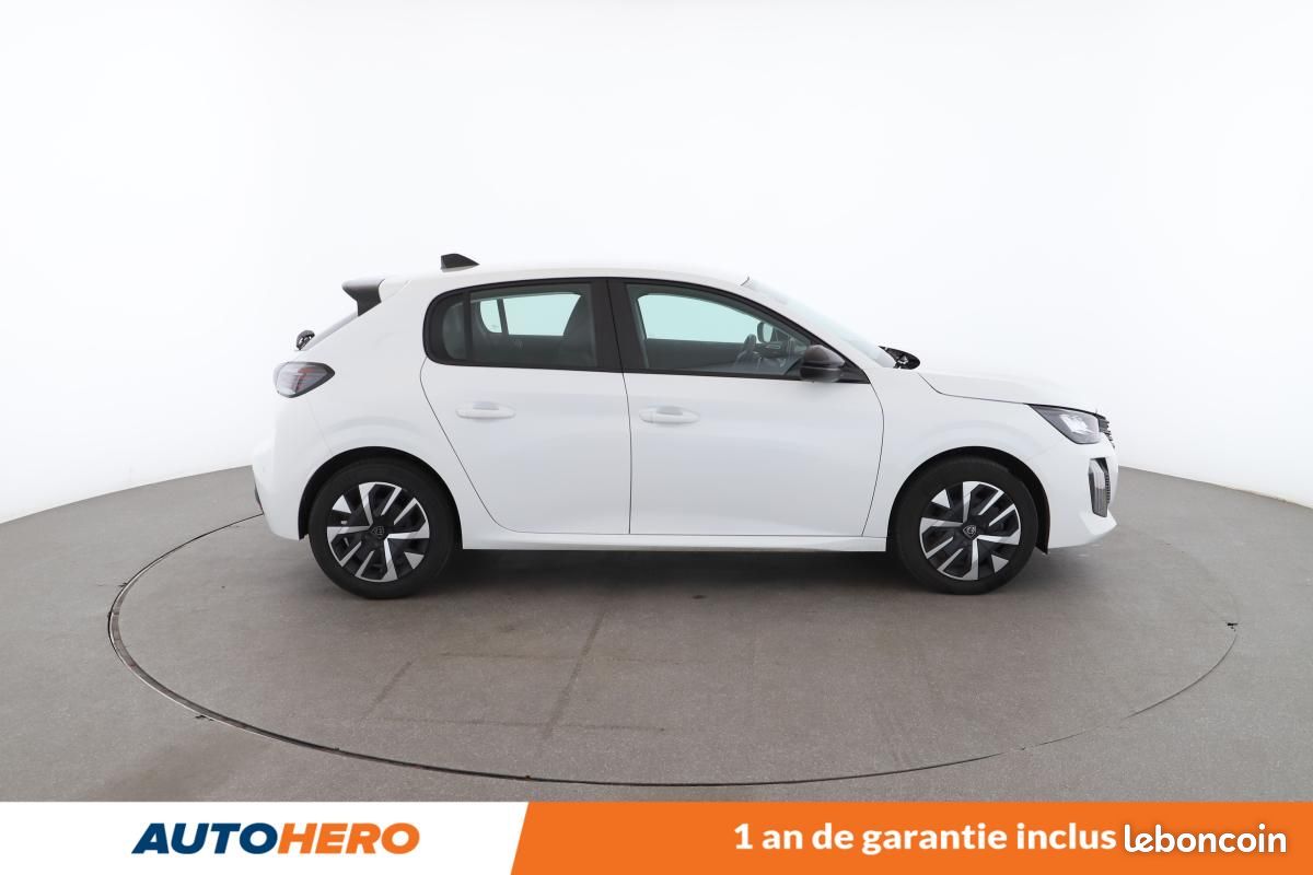 Peugeot 208 1.2 Hybrid Style e-DCS6 100 ch (image 13)