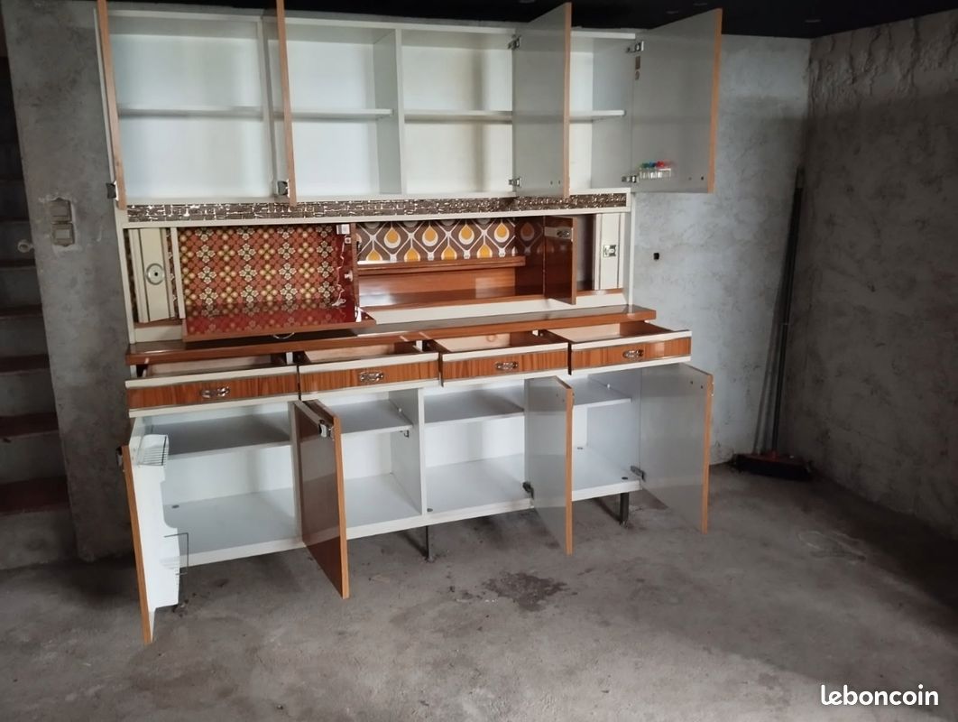 Grand buffet en formica (image 2)