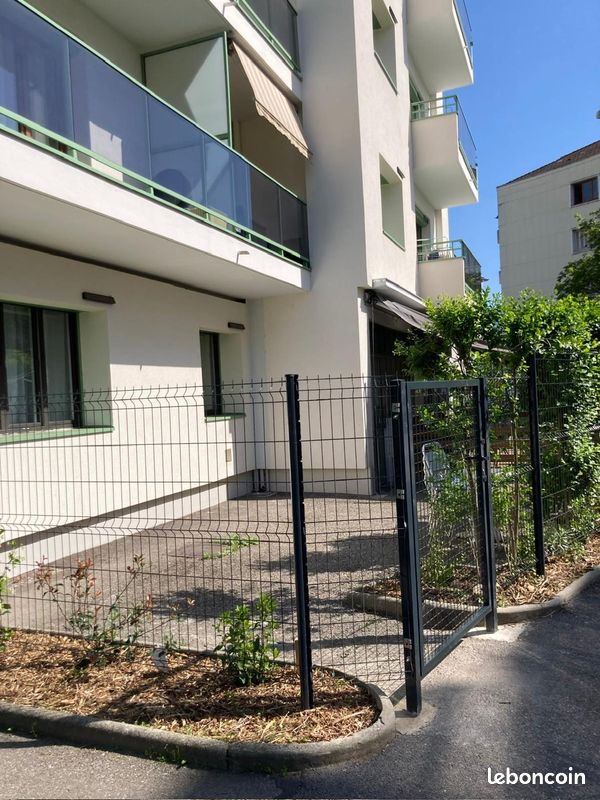 Chambre meublée POUR ETUDIANT(E) colocation Annecy (image 10)