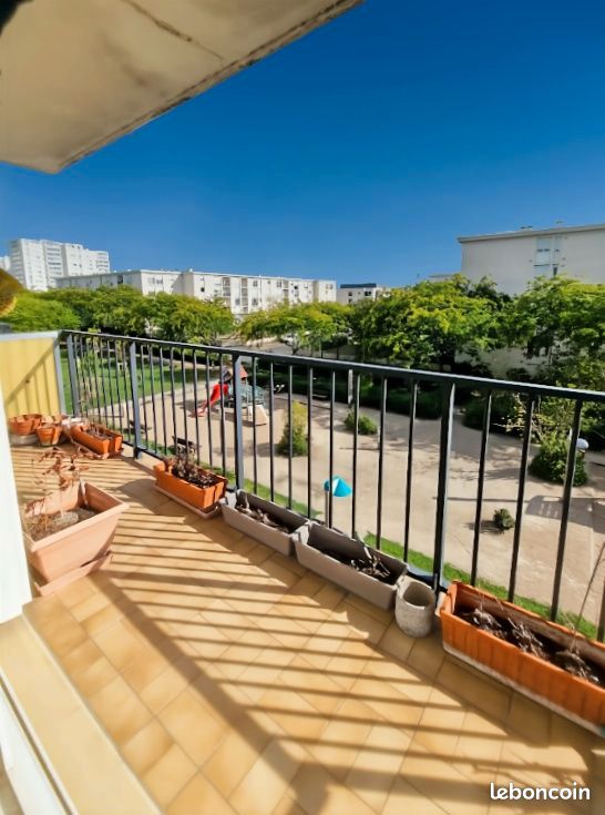 Appartement 3 pièces 79 m² · à Saint-Pierre-des-Corps · 79 m² · 117 900 €