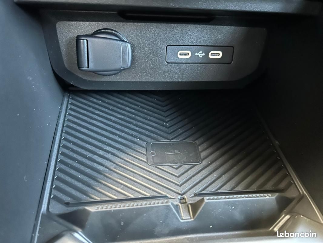 Dacia Duster Hybrid 155 Journey (image 17)
