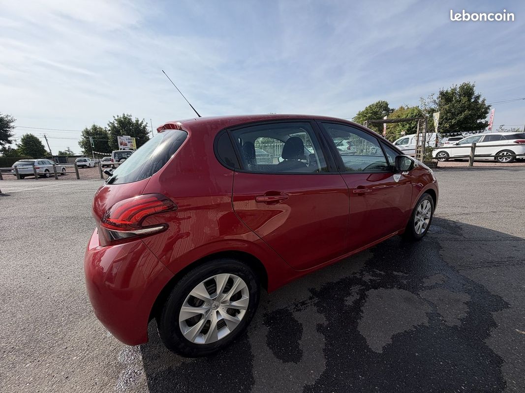 Peugeot 208 1.2 PURETECH 68CH LIKE 5P (image 5)