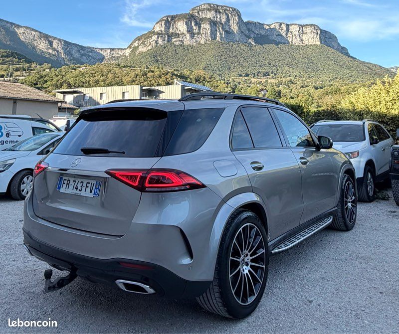 MERCEDES-BENZ Classe GLE 400d 3.0 d 4MATIC 9G-TRONIC 330 cv AMG Black 7 Place (image 4)