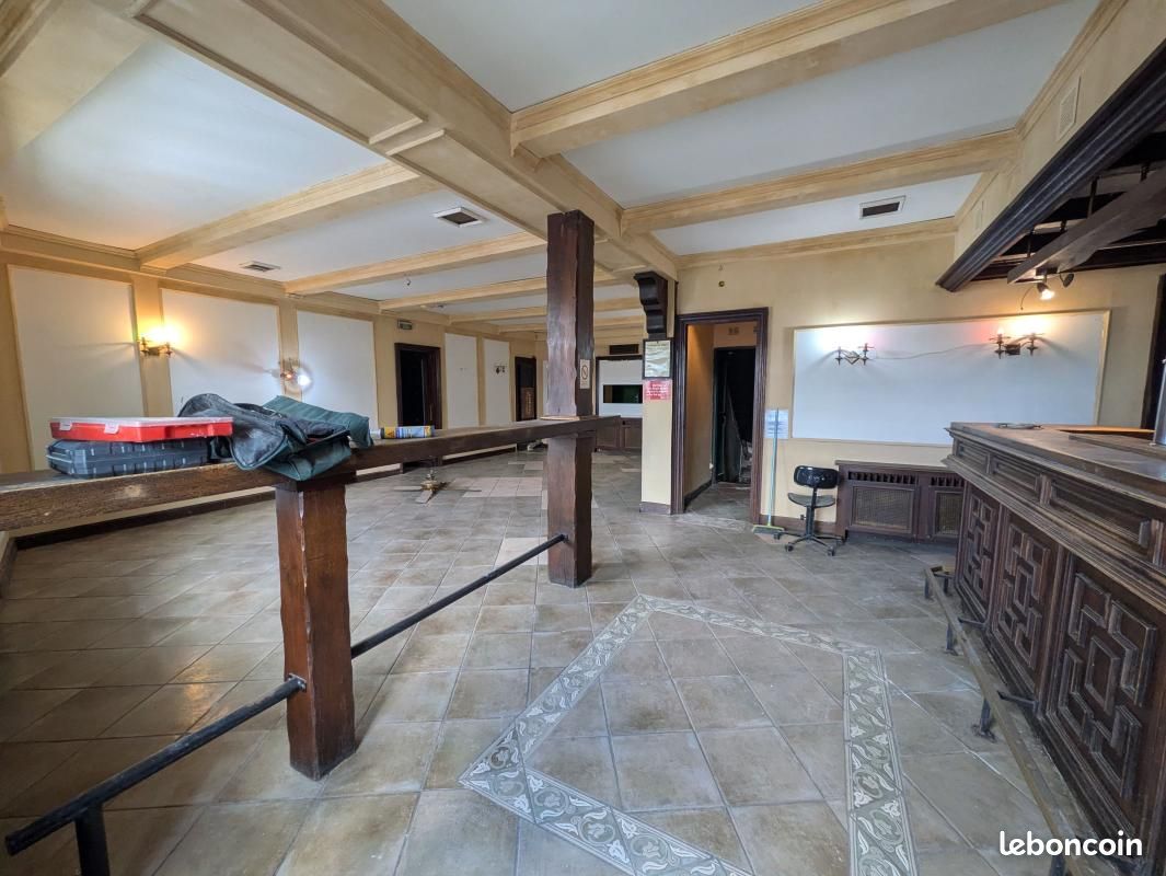 Maison 3 pièces 180 m² · à Saint-Quentin · 180 m² · 123 900 €