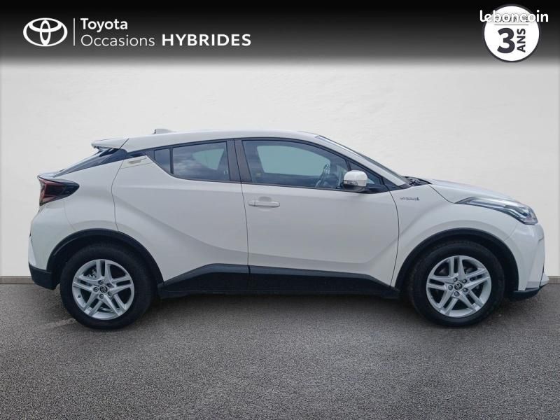 Toyota C-HR 122h Dynamic Business 2WD E-CVT + Programme Beyond Zero Academy MY20 (image 17)