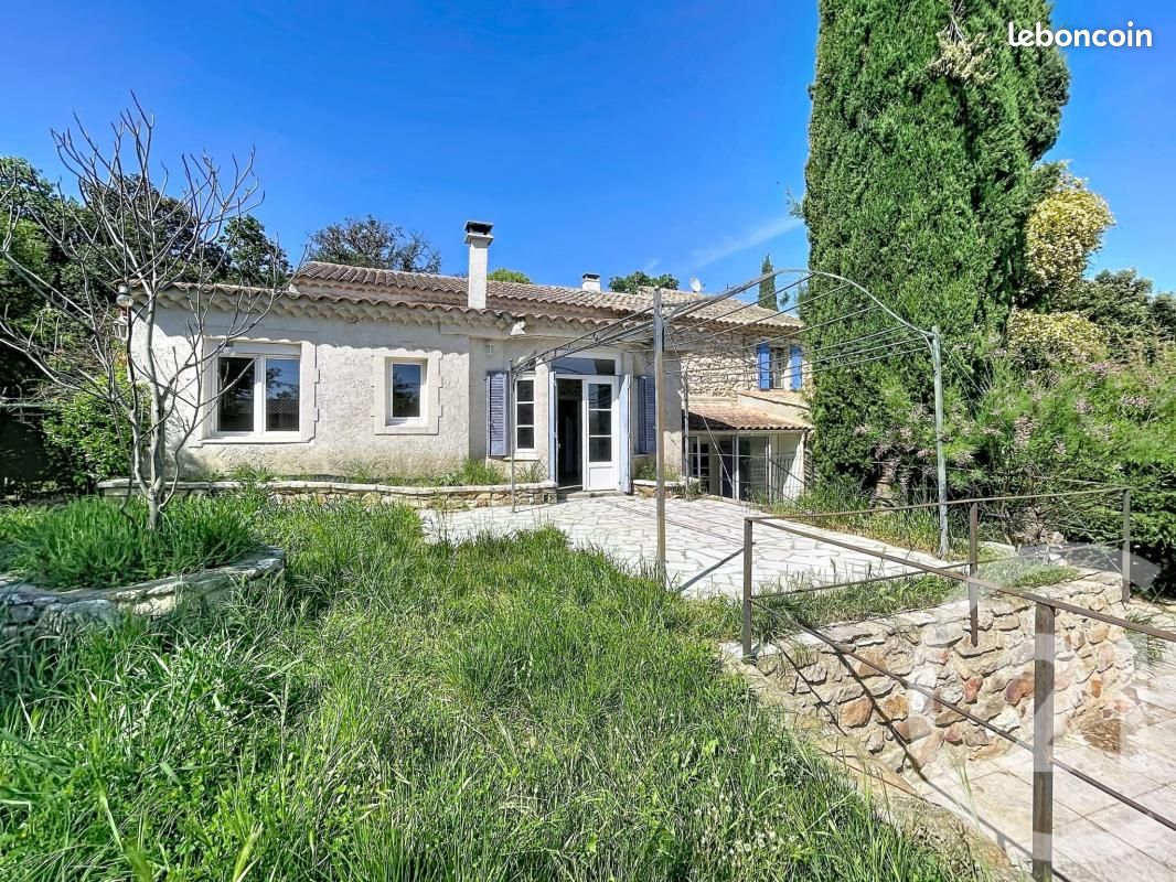 Maison 6 pièces 123 m² · à Pougnadoresse · 123 m² · 260 000 €