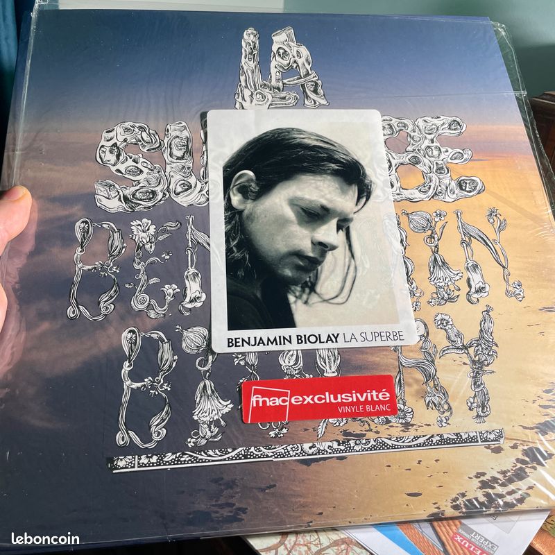 Pré - Soldes d'Été -20% - Benjamin Biolay - La Superbe - Triple Vinyle Couleur Blanc Exclusivité FNAC - ÉPUISÉE (image 1)