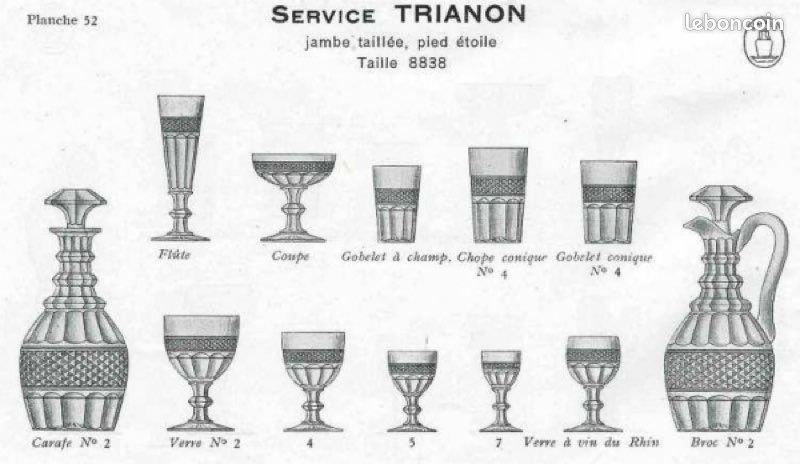 3 Carafes modèle Trianon en cristal de Saint Louis (prix à la