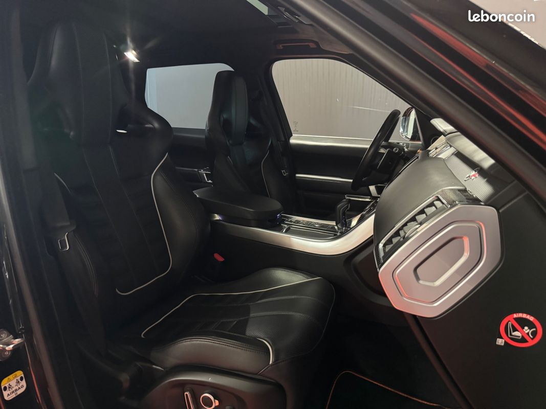 LAND ROVER RANGE ROVER SPORT V8 5.0 550 CH SVR / ORIGINE FRANCE / TOIT OUVRANT / MERIDIAN / CAMÉRA / SUIVI LAND ROVER COMPLEt (image 20)