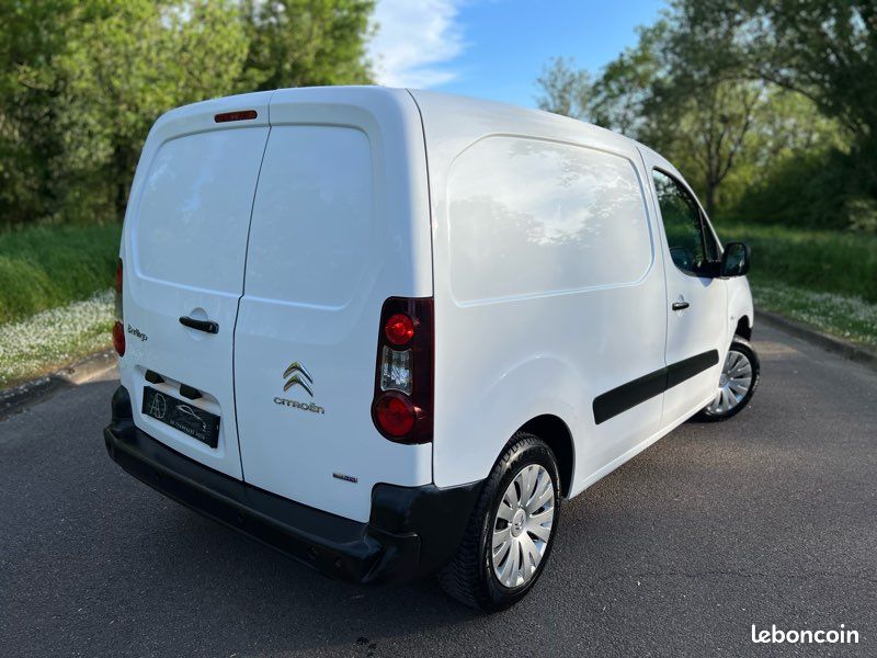 Citroën berlingo phase ii 1.6l 100ch bluehdi s&s (image 2)