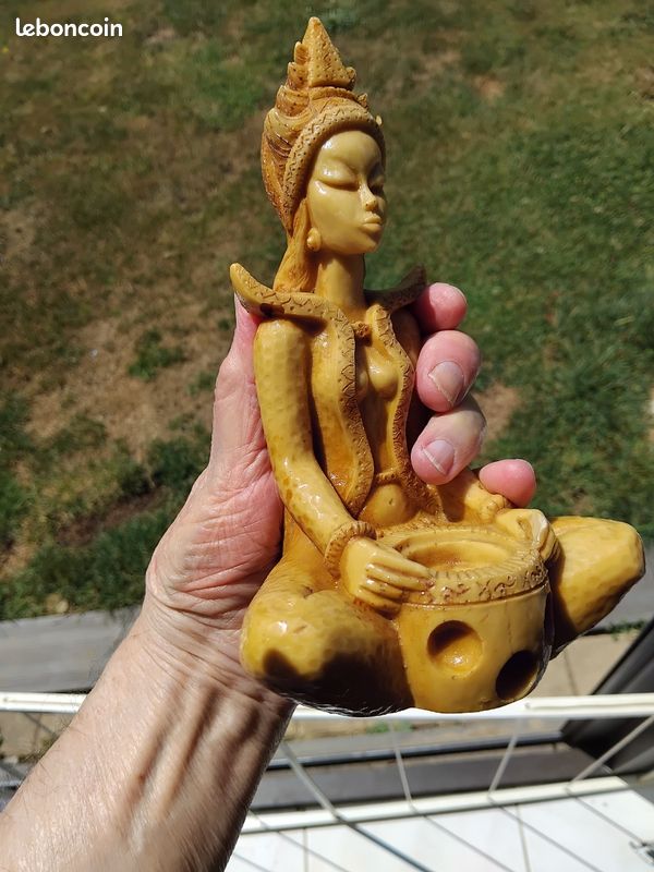 Statuette indonésienne en résine hauteur 19 cms (image 3)