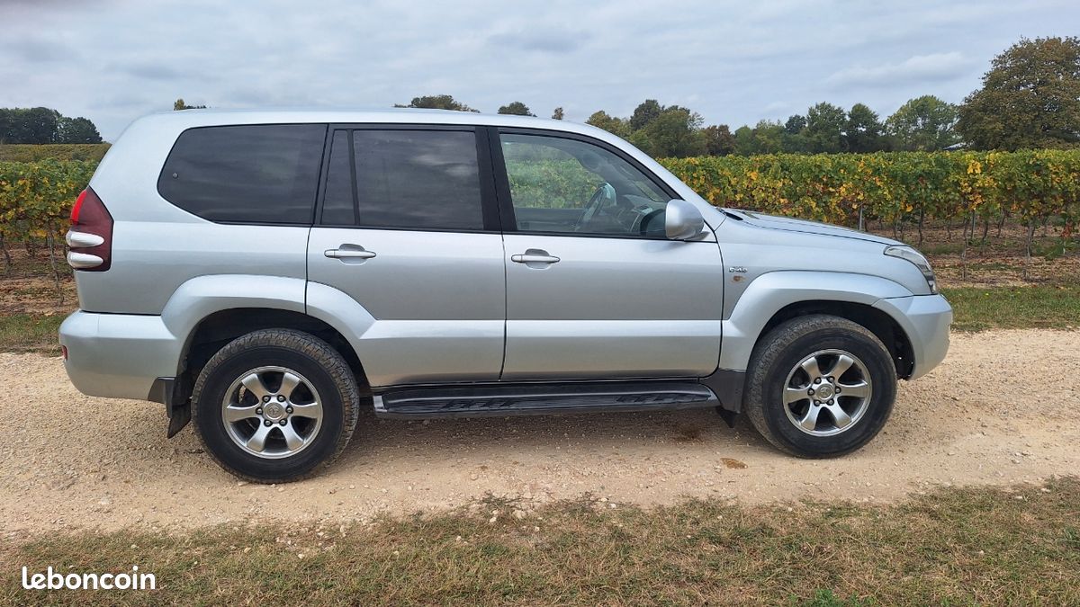 Land cruiser kdj 120 vxe 2008 (image 3)