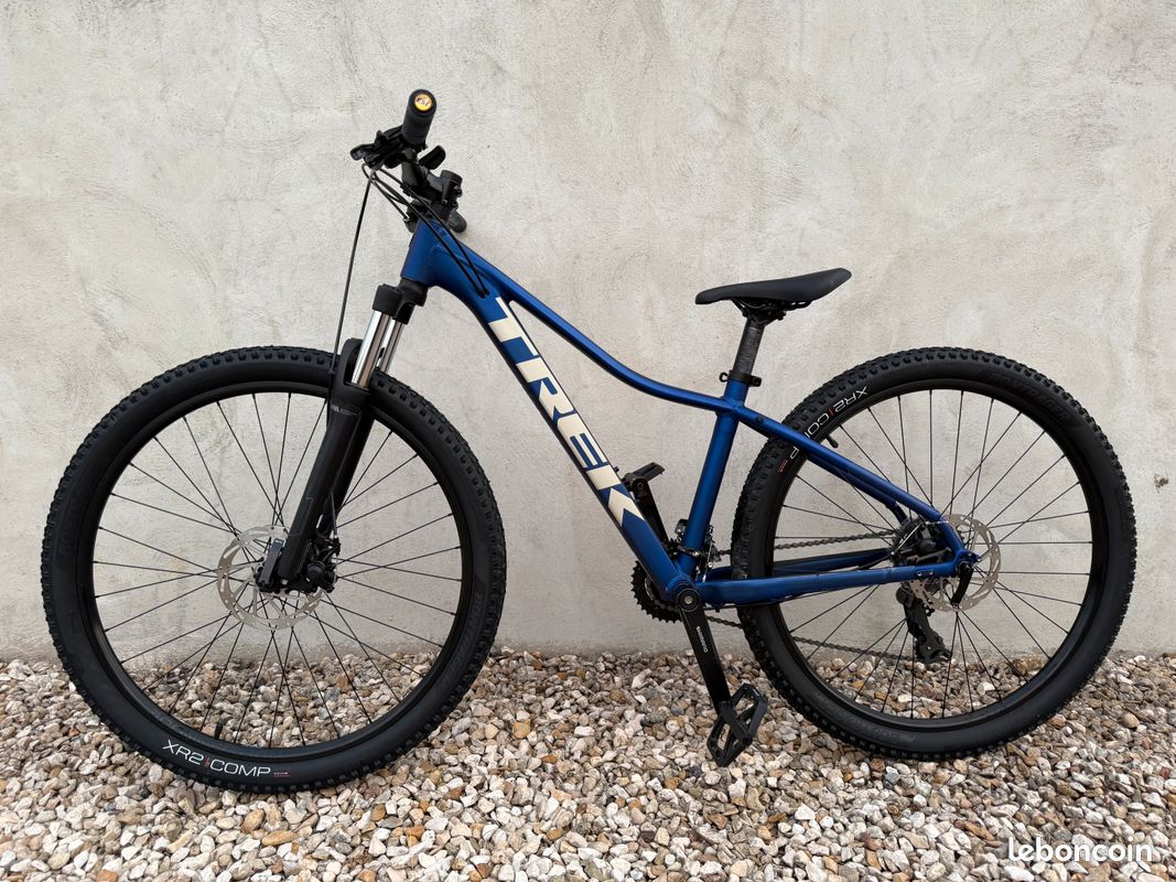 VTT TREK Marlin Gen Matte Hex Blue Vélos