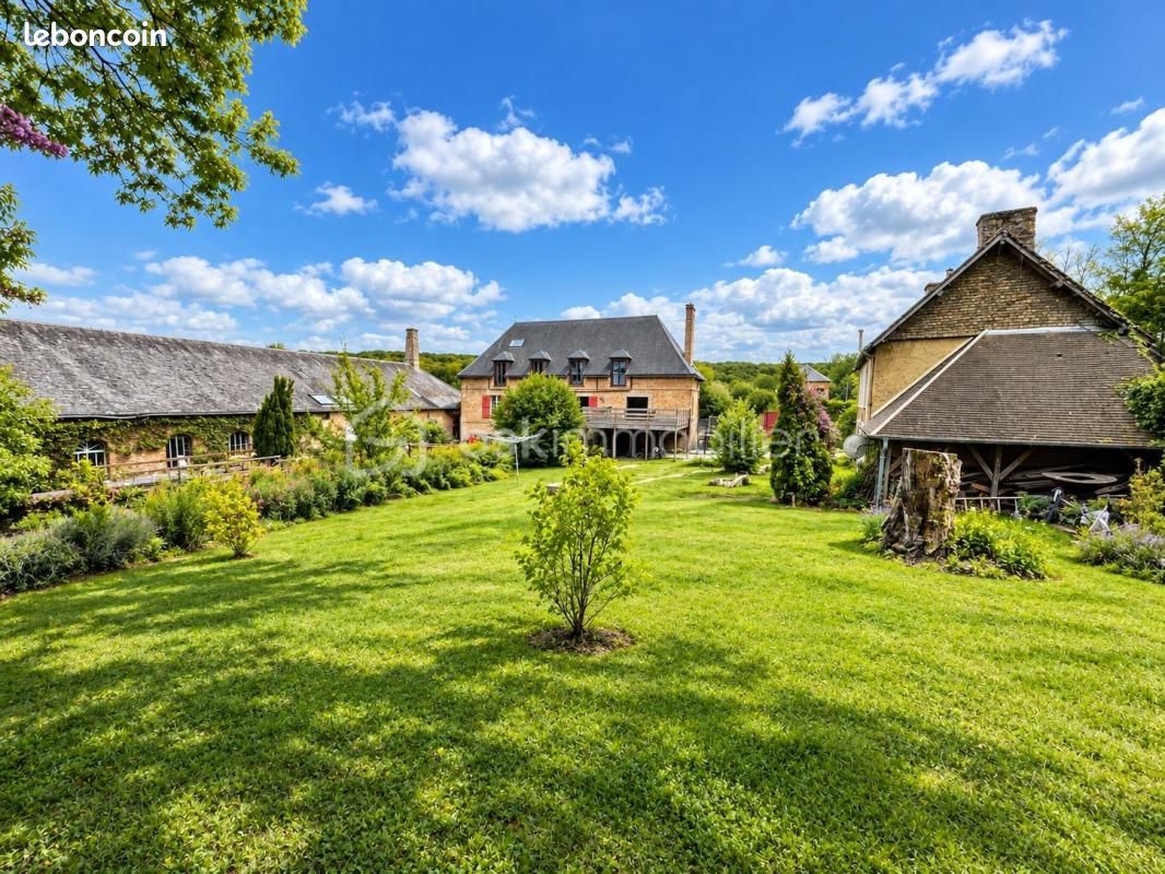 Maison 16 pièces 825 m² · à Gisors · 825 m² · 1 360 000 €