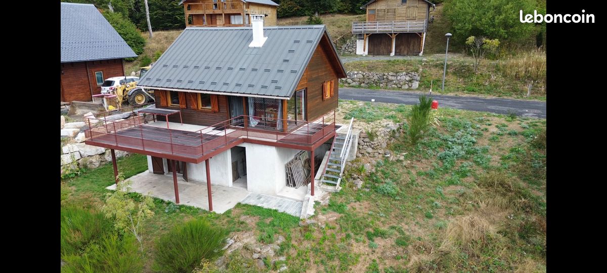 Maison 4 pièces 68 m² · à Nasbinals · 68 m² · 127 700 €