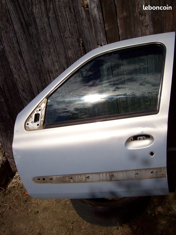 Porte avant gauche + vitre (couleur grise MV632- 5 portes) renault clio 2 (image 1)