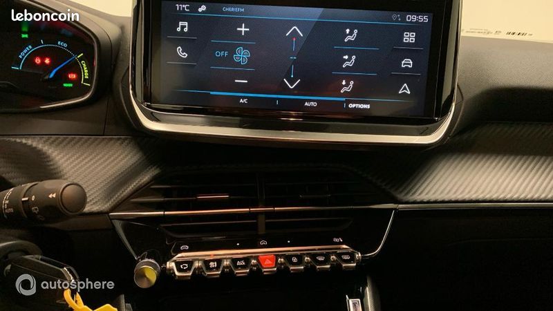 Peugeot 2008 e-2008 156ch Style (image 26)