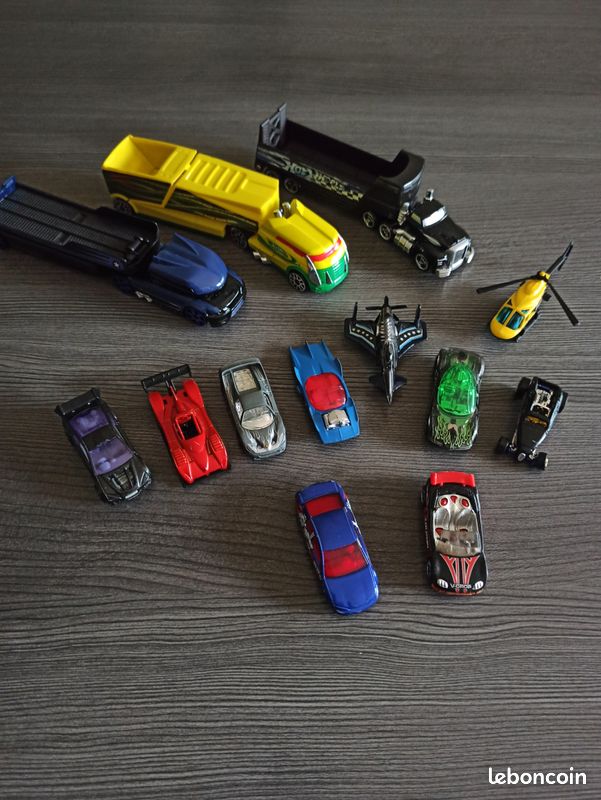 Lot Mattel hotwheels (image 1)