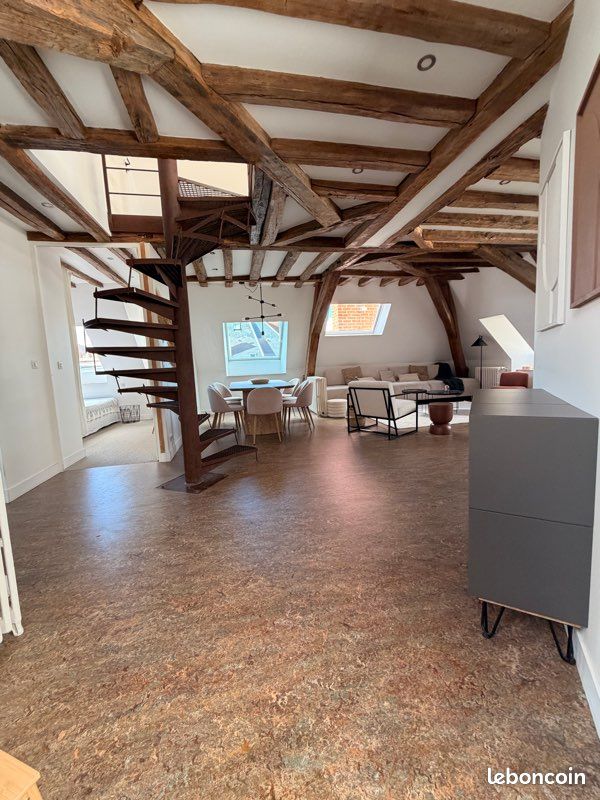 Appartement 5 pièces 150 m² · à Tours · 150 m² · 2 500 €/mois
