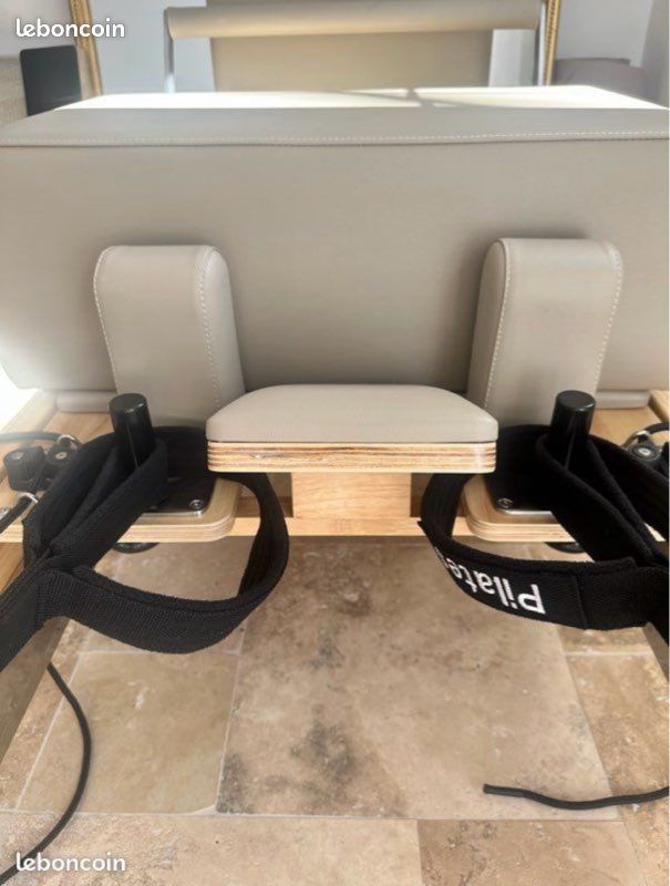 Appareil De Pilates Classique (Bois/Cuir) Avec Poignée Pivotante Et Cordes Cuir