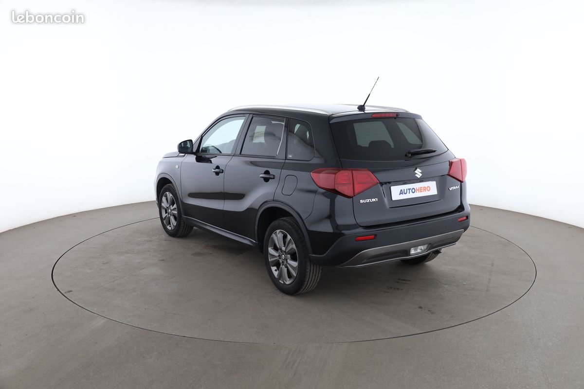 Suzuki Vitara 1.0 BoosterJet Privilege 111 ch (image 2)