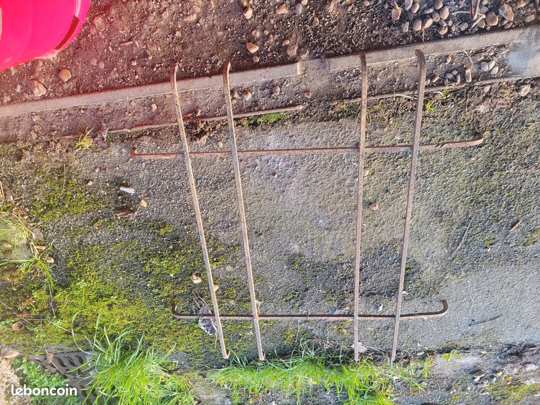 Grille de protection fer forger (image 1)