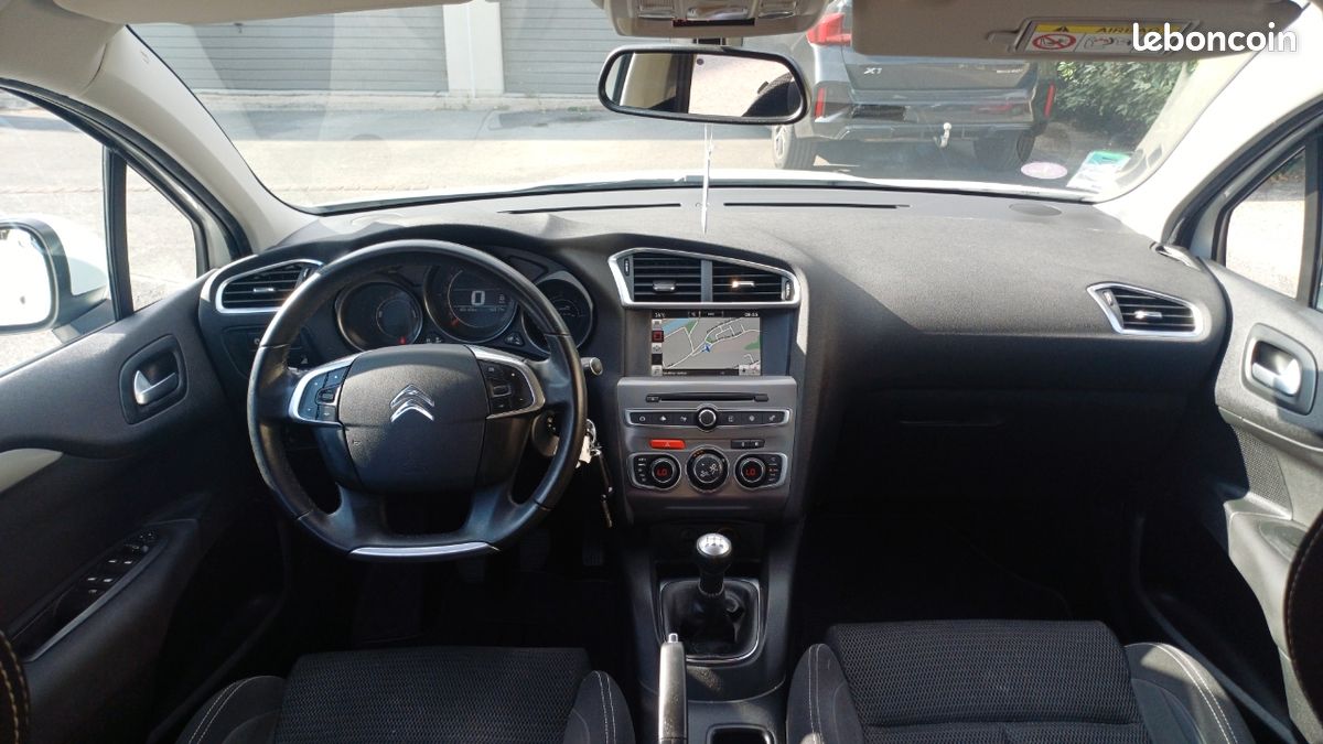 Citroën C4 Millenium 110Ch Première main (image 3)