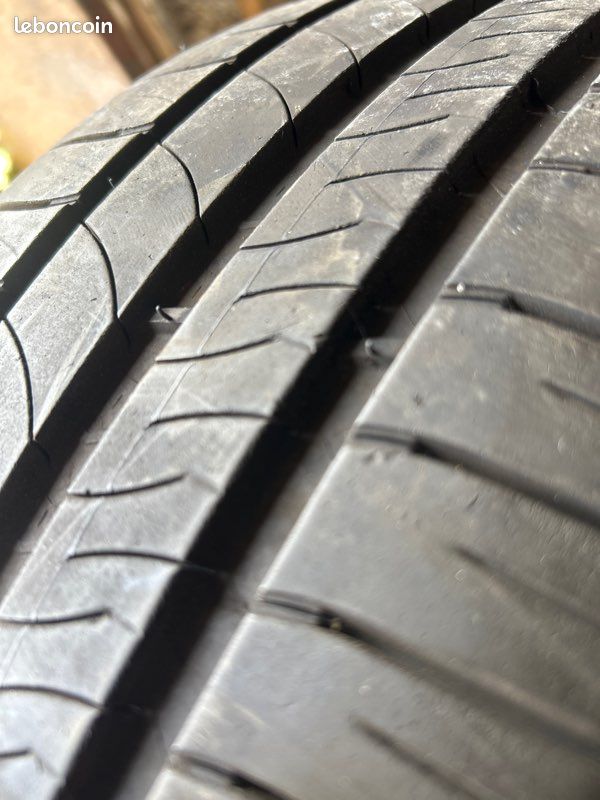 205/55/16 Michelin Été (image 1)