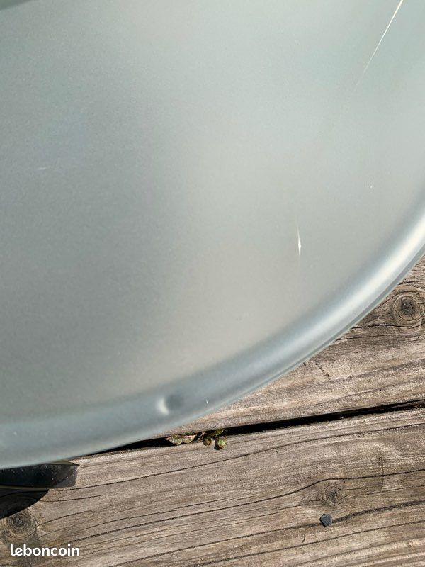 Table IKEA strind (image 4)