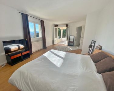 Maison 1 480 000 € - 392 m²