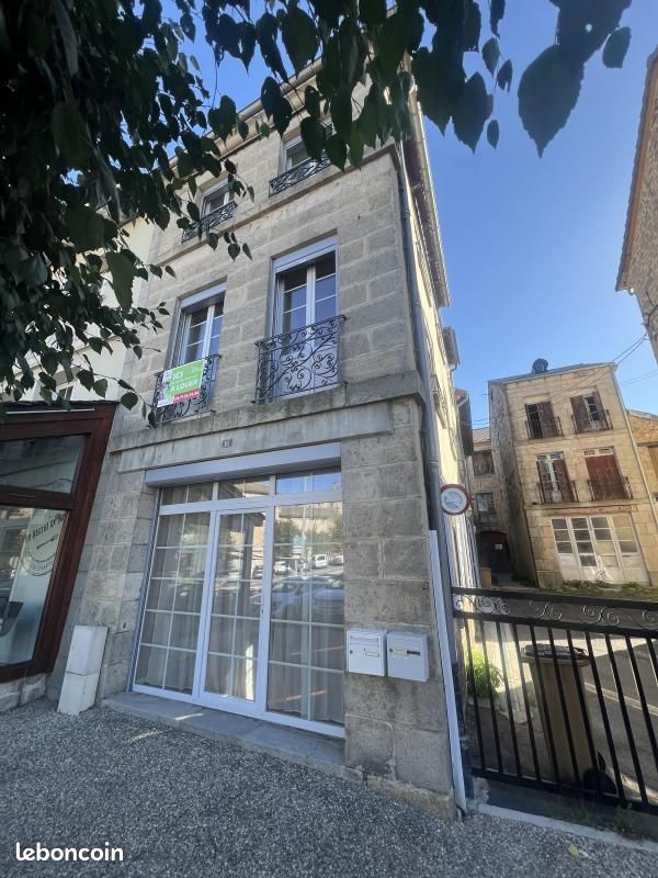 Maison 6 pièces 100 m² · à Saint-Julien-Chapteuil · 100 m² · 650 €/mois