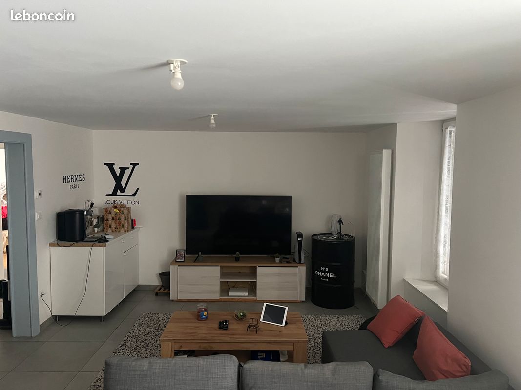 Appartement a louer pontarlier - 4 pièce(s) - 80 m2 - Surfyn