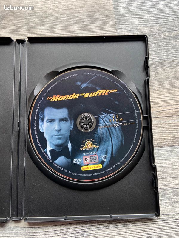 LE MONDE NE SUFFIT PAS jAMES BOND (image 3)