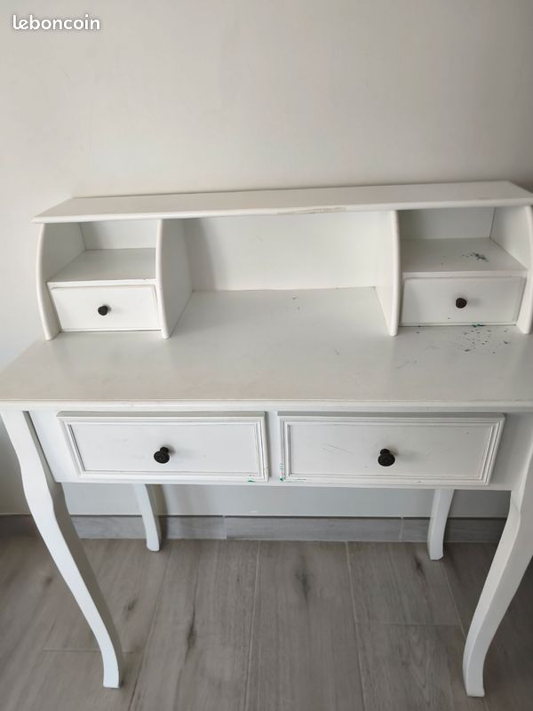 Table maquillage (image 1)