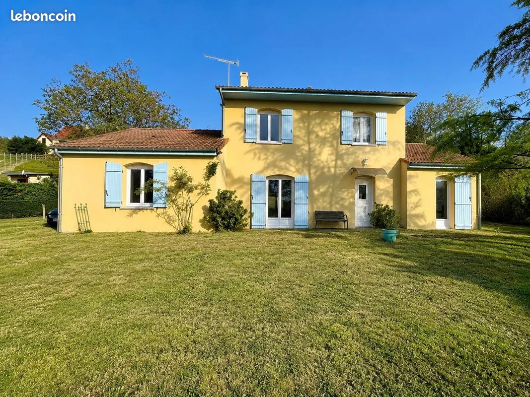 Maison 6 pièces 157 m² · à Saint-Pourçain-sur-Sioule · 157 m² · 235 400 €